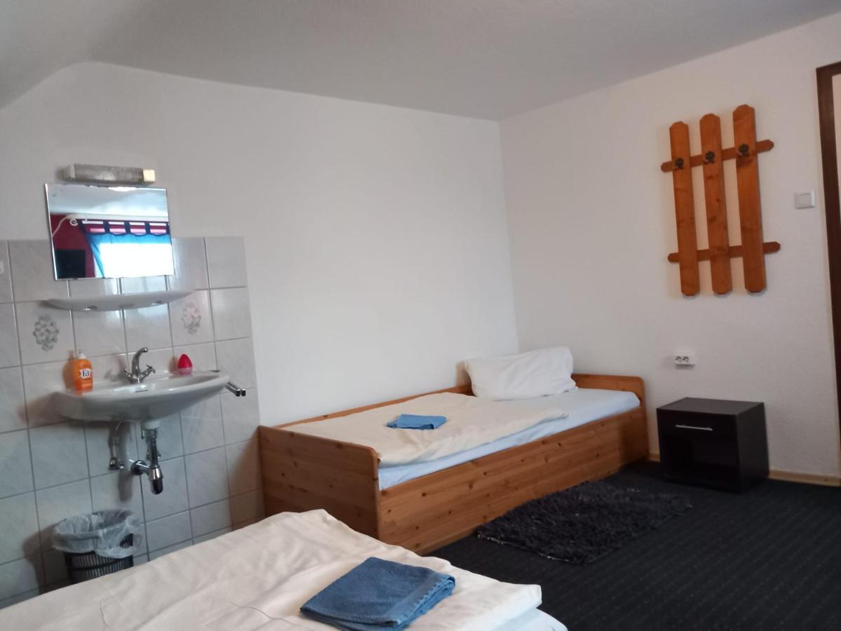 Pension Sonne Ulm Bagian luar foto